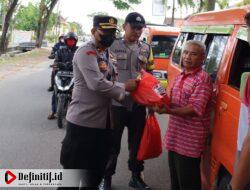 Polres Lampung Selatan Bagikan Sembako Pasca Penyesuaian Harga BBM