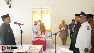 Bupati Thariq Modanggu Lantik Kades Monas Terpilih