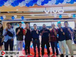 KJJT Hadiri Grand Opening Vivo Store