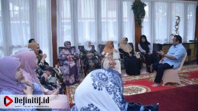 Rachmat Gobel Buka Puasa bersama Istri-istri Mendiang para Pejuang Gorontalo