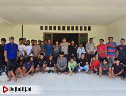 Ciptakan Sitkamtibmas yang Kondusif, Kapolsek Paguyaman Beri Penyuluhan & Bimbingan kepada Buruh Tani Sawit