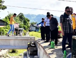Komisi III Deprov Tinjau Progres Rehabilitasi Jembatan Topolo di Kecamatan Tibawa