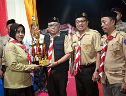 Tutup Perkemahan Pramuka Pulubala, Bupati Sofyan: Estafet Pembangunan Ada di Tangan Generasi Muda