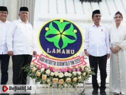 Wujud Penghormatan kepada Pahlawan Gorontalo, Ketua Fadel Muhammad dan Anggota Lamahu Menabur Bunga di TMP Kalibata