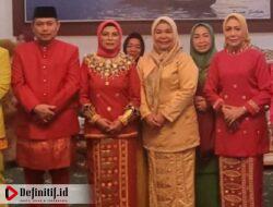 Reyna Usman Hadiri Tradisi Moloopu Penjabat Gubernur Gorontalo di Rumah Dinas Bupati Kabgor