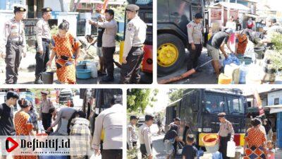 HUT RI ke-78, Polres Bulukumba Salurkan 6 Ribu Liter Air Bersih