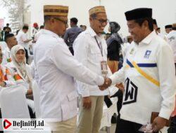 Di Debat Kandidat, Paslon Roni-Adnan Pede Dengan Kopiah Karanji