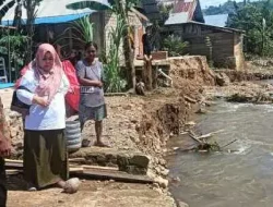 Fitri Husain Tinjau Lokasi Banjir di Desa Bualemo, Minta Penanganan Segera