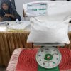 Bantuan Pangan Bulog Diduga Bermasalah, Warga Ulapato A Temukan Beras Kurang Takaran